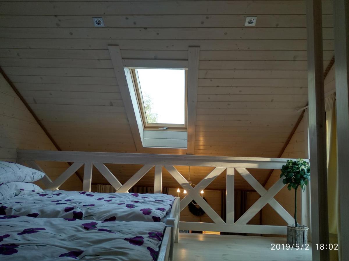 Lodge Arena White Okuninka
