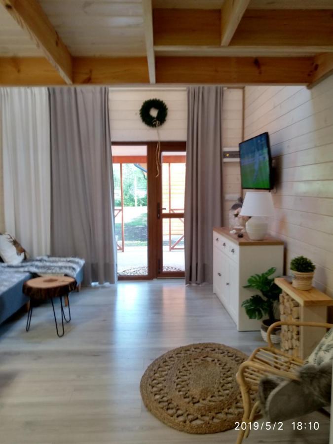 Lodge Arena White *