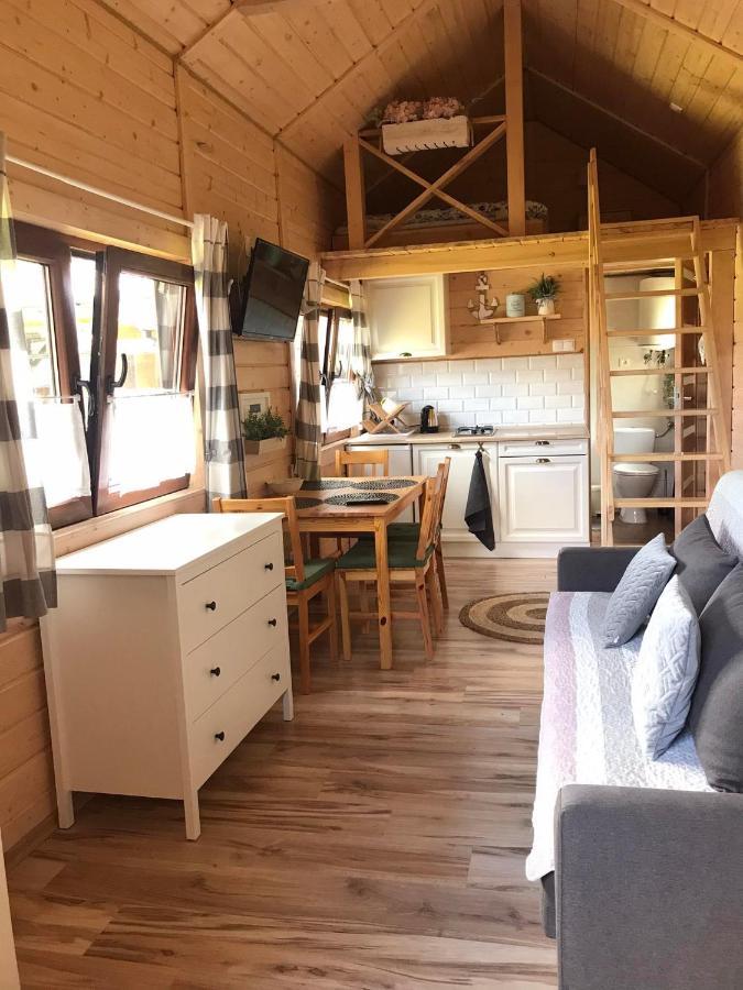 Lodge Arena White *